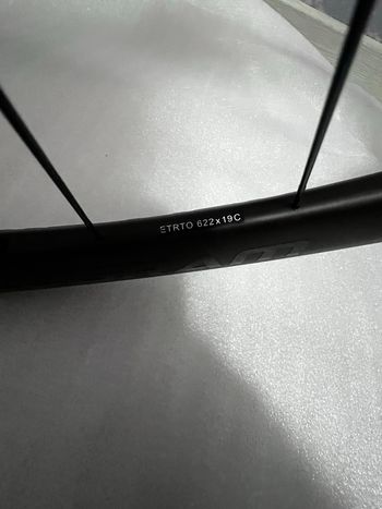 Used Cannondale Hollowgram 35 Carbon Tubeless 700c Wheelset 2021 bike — image 5 of 5