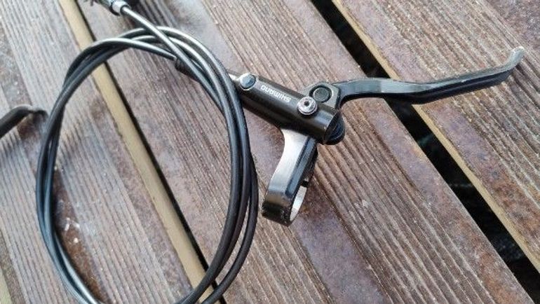 Used Shimano MT-200 Hydraulic Disc Brake bike — image 3 of 4