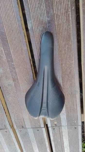 Giant Grit Saddle bike d'occasion