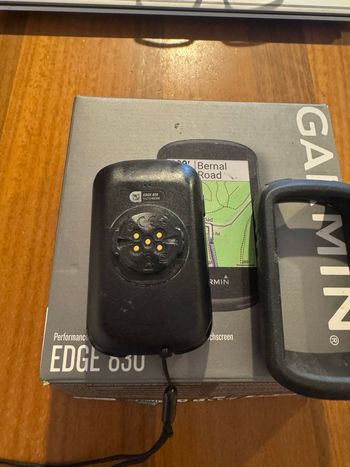 Gebrauchtes Garmin Edge 830 GPS Cycling Computer bike — Bild 2 von 2