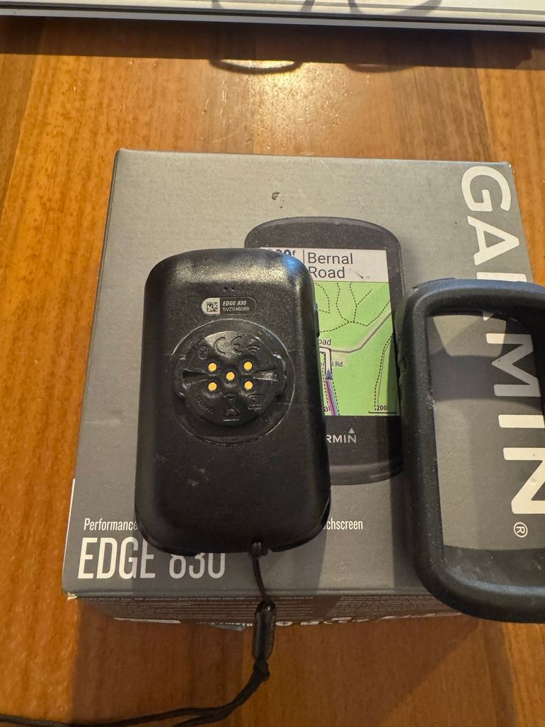 Gebrauchtes Garmin Edge 830 GPS Cycling Computer bike — Bild 2 von 2