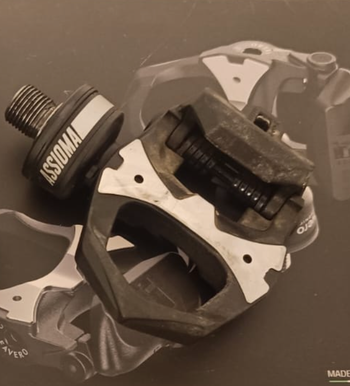 Used Favero Assioma DUO Power Meter Pedals 2024 bike — image 2 of 3