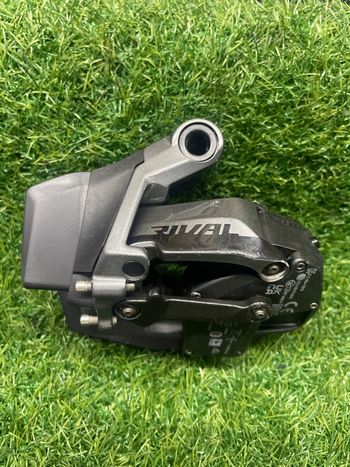 Used Sram Rival AXS 12-speed 2025 bike