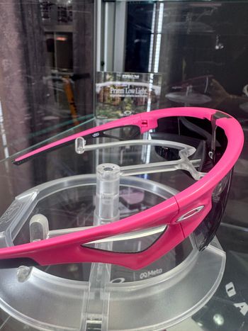 Used Oakley Sphaera Neon Pink 2026 bike — image 3 of 3