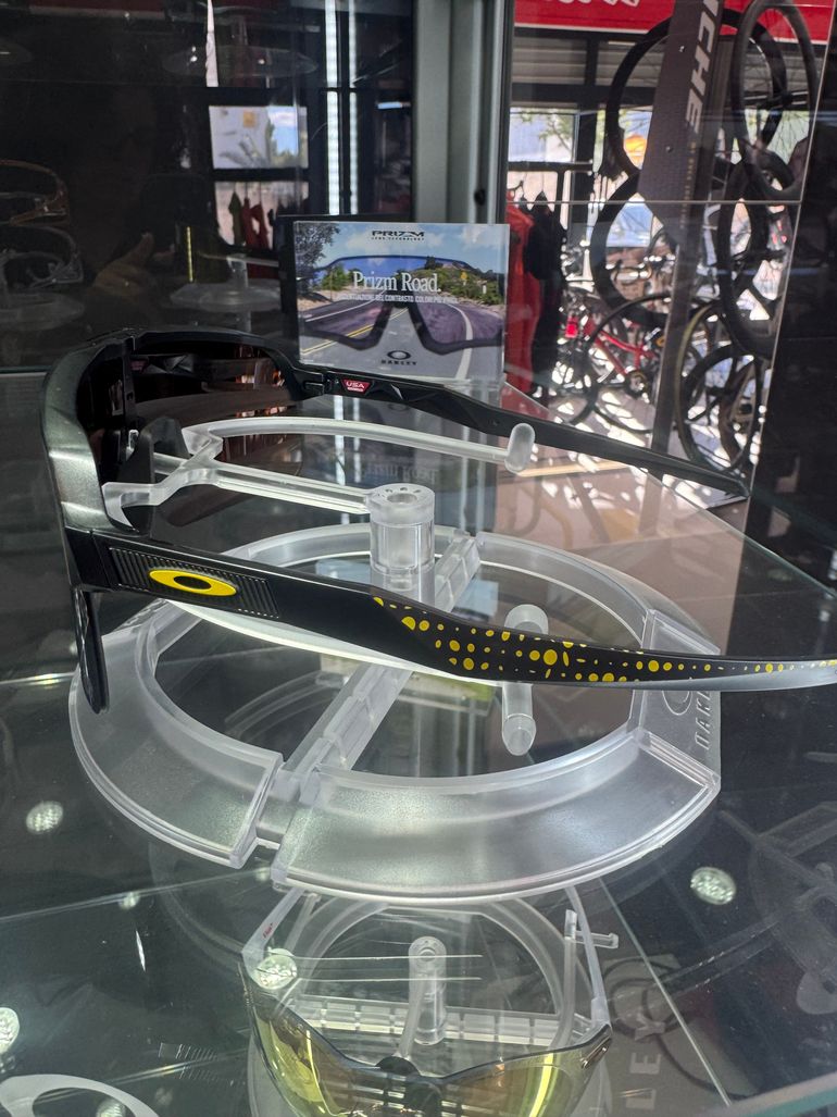 Used Oakley Sutro Tour de France Sunglasses 2026 bike — image 2 of 4