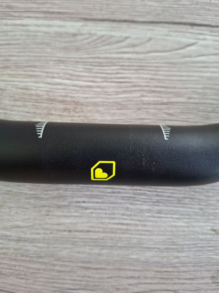 Used Burgtec RideWide DH 35.0 MTB-Handlebar 800mm 30mm Rise 2025 bike — image 4 of 8