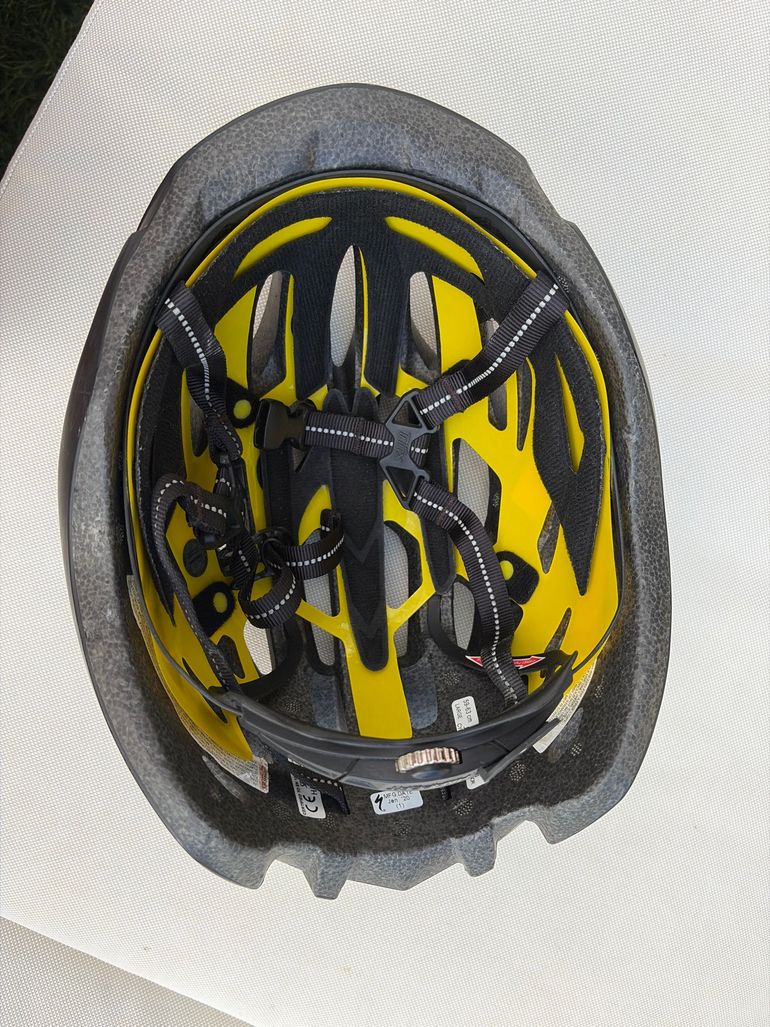 Used Specialized Helmet 2020 bike — image 6 of 7