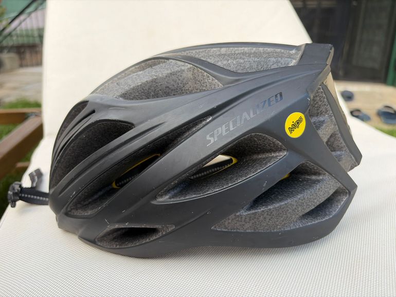 Used Specialized Helmet 2020 bike — image 4 of 7