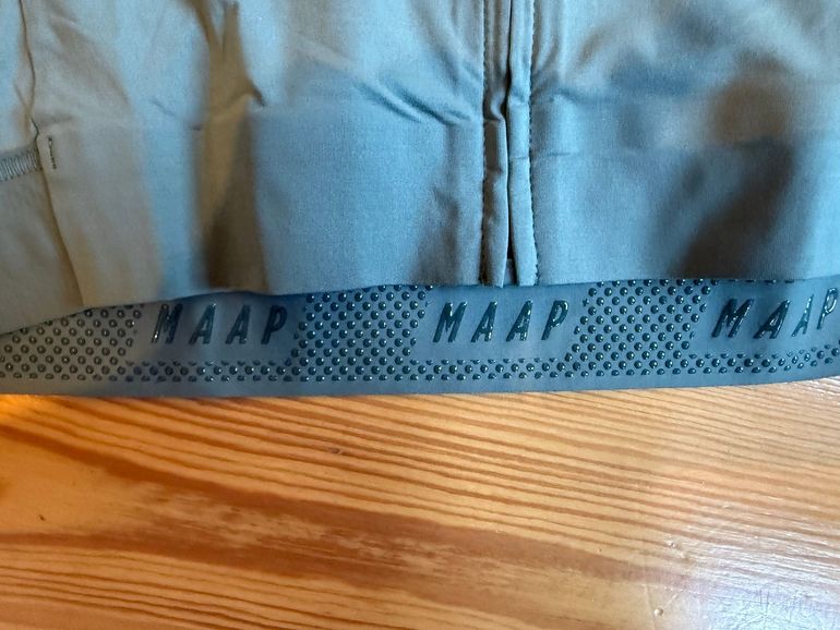 Gebrauchtes MAAP Long Sleeve Jersey - Women - L bike — Bild 3 von 7