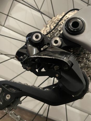 Used Shimano 105 Di2 12-speed 2025 bike — image 4 of 6