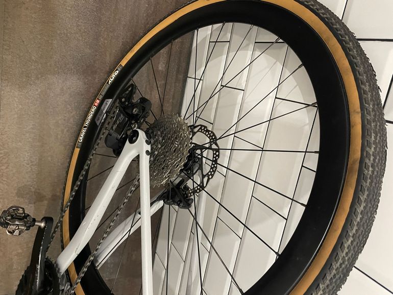 Used FORZA Levanto Carbon Wheels 38mm 2025 bike — image 11 of 16
