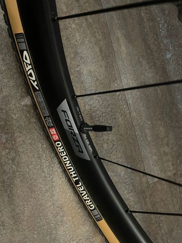 Brugt FORZA Levanto Carbon Wheels 38mm 2025 bike — billede 9 af 16