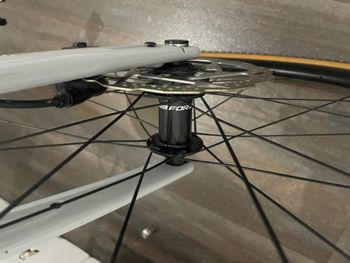 Used FORZA Levanto Carbon Wheels 38mm 2025 bike — image 7 of 16