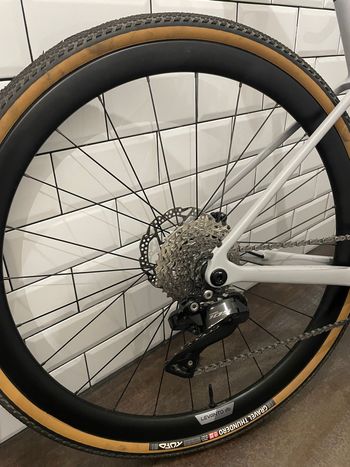 Used FORZA Levanto Carbon Wheels 38mm 2025 bike — image 12 of 16