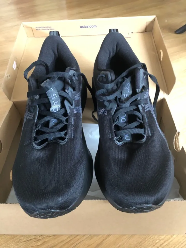 Used Asics Novablast 5 bike — image 2 of 5