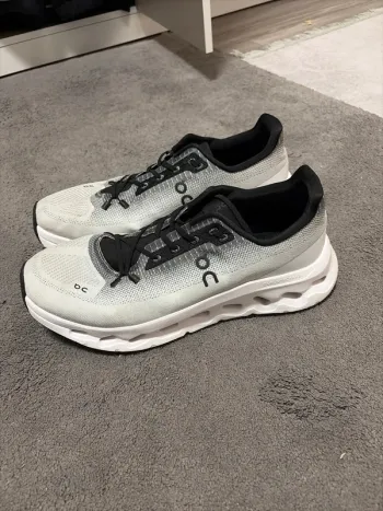 Gebrauchtes On Running Cloud bike