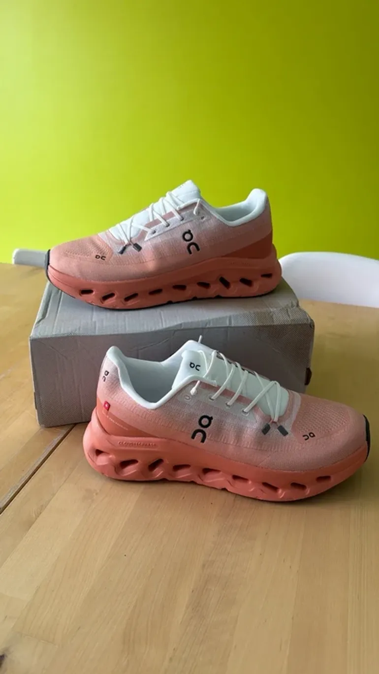 On Running shoes bike d'occasion — image 1 sur 5