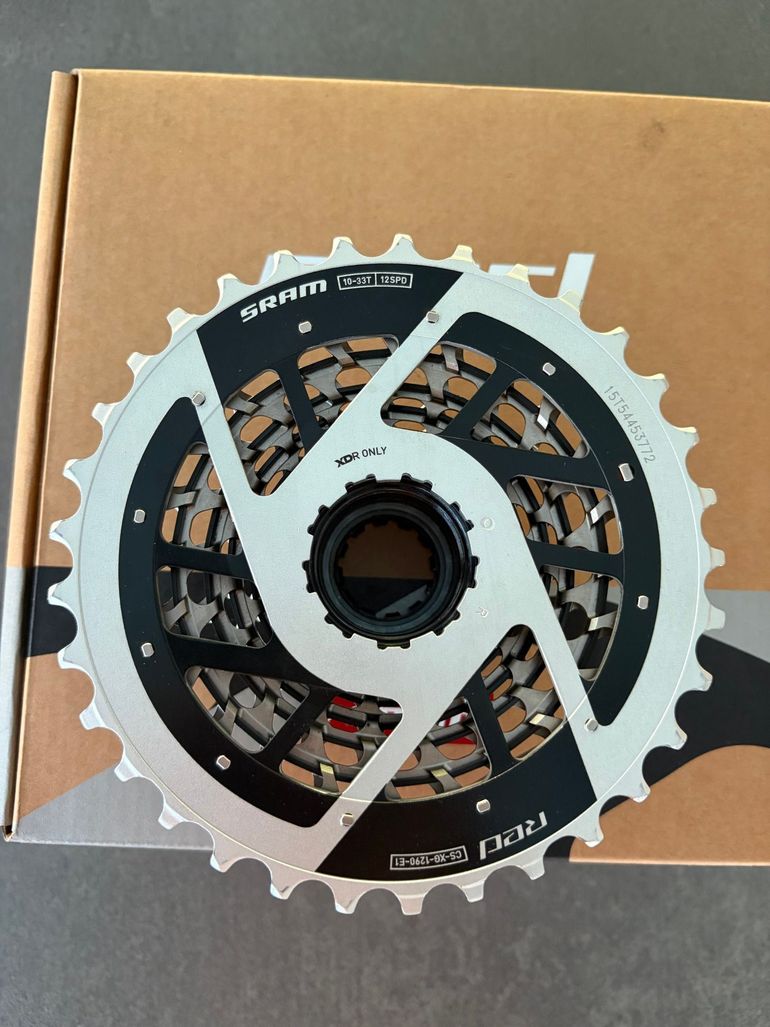 Used Sram Red 10/33 2025 bike — image 2 of 3