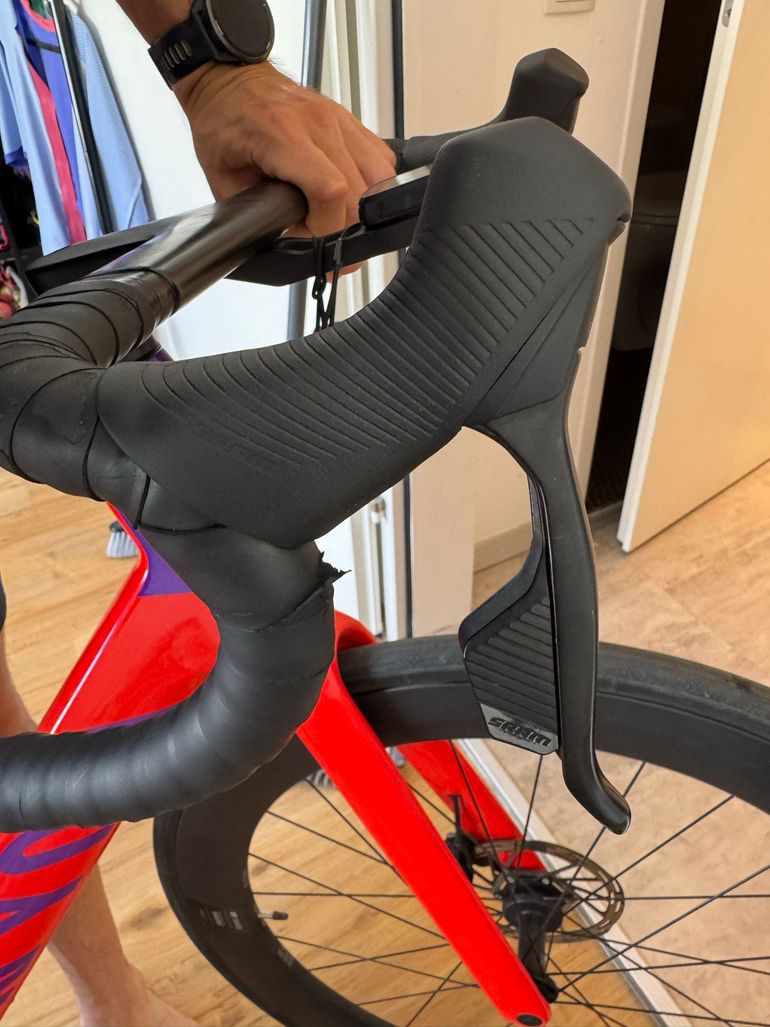 Used Sram Rival AXS D1 Shifters and Brakes bike — image 3 of 5