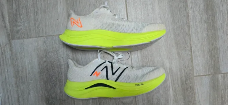 Used New Balance Running Shoes bike — image 4 of 6