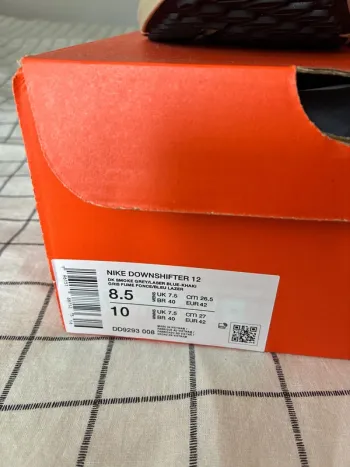 Used Nike Running Shoes bike — image 3 of 7