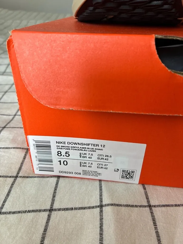 Used Nike Running Shoes bike — image 3 of 7