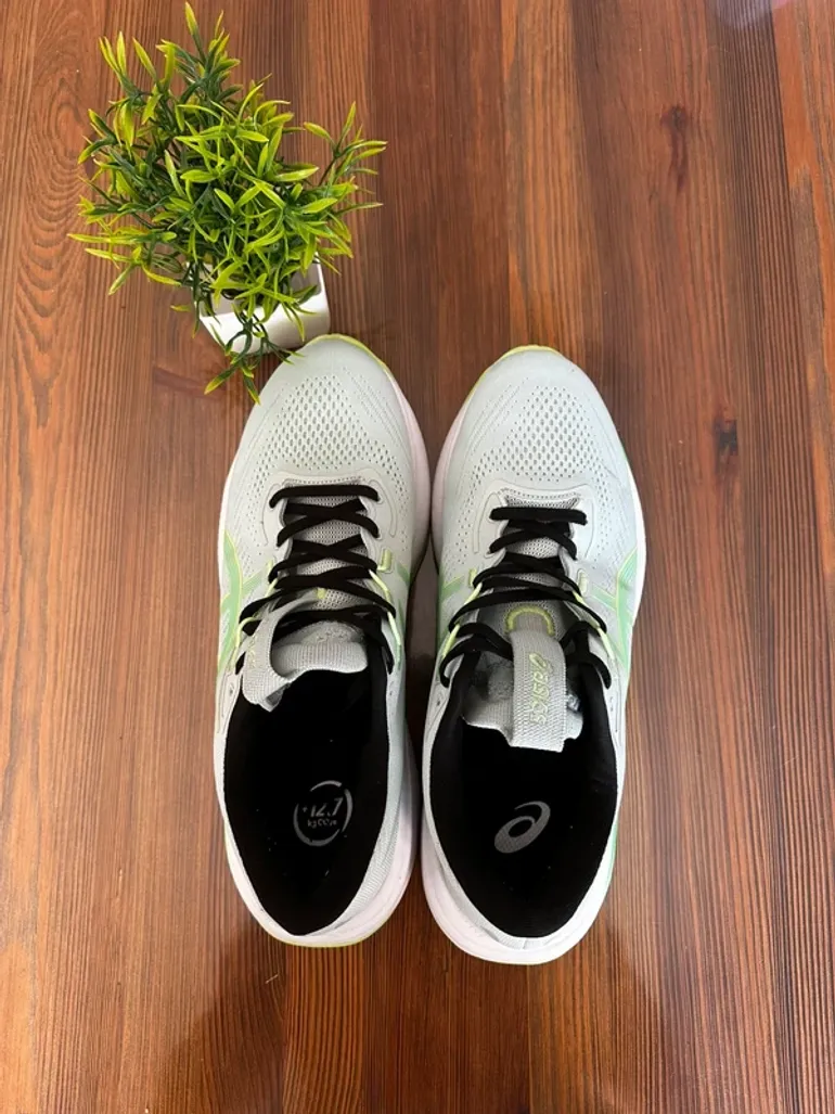 Used Asics Gel Cumulus 28 bike — image 5 of 9
