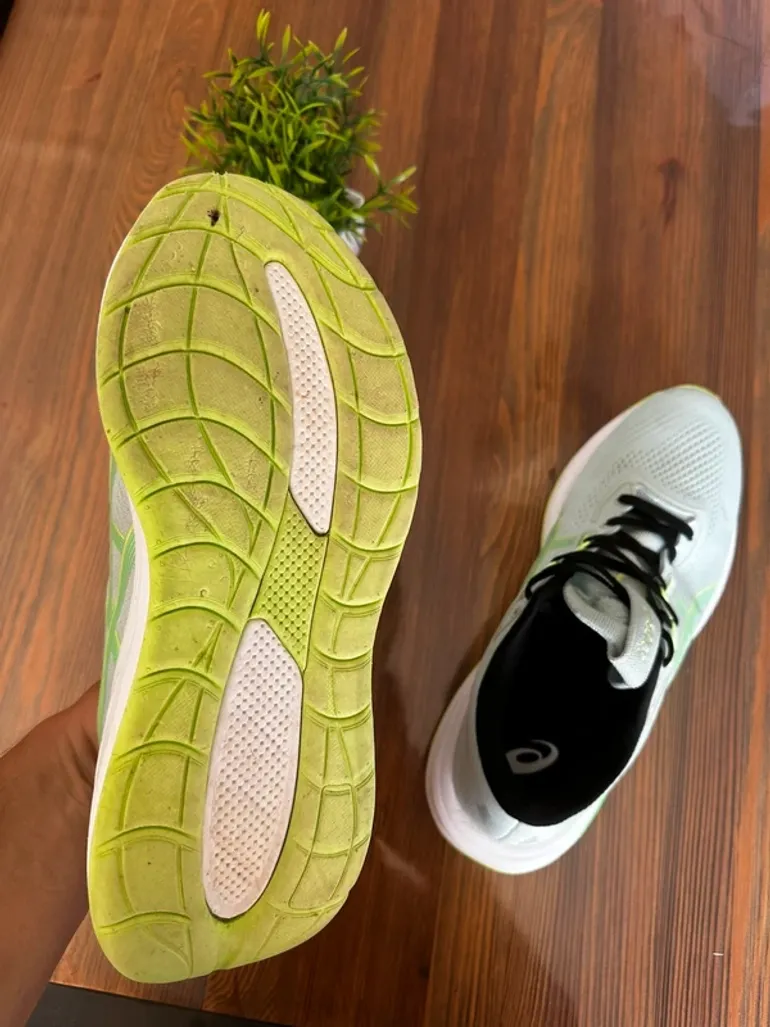 Used Asics Gel Cumulus 28 bike — image 9 of 9