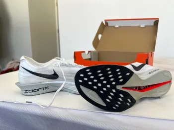 Used Nike zoomX streakfly2 bike — image 2 of 5