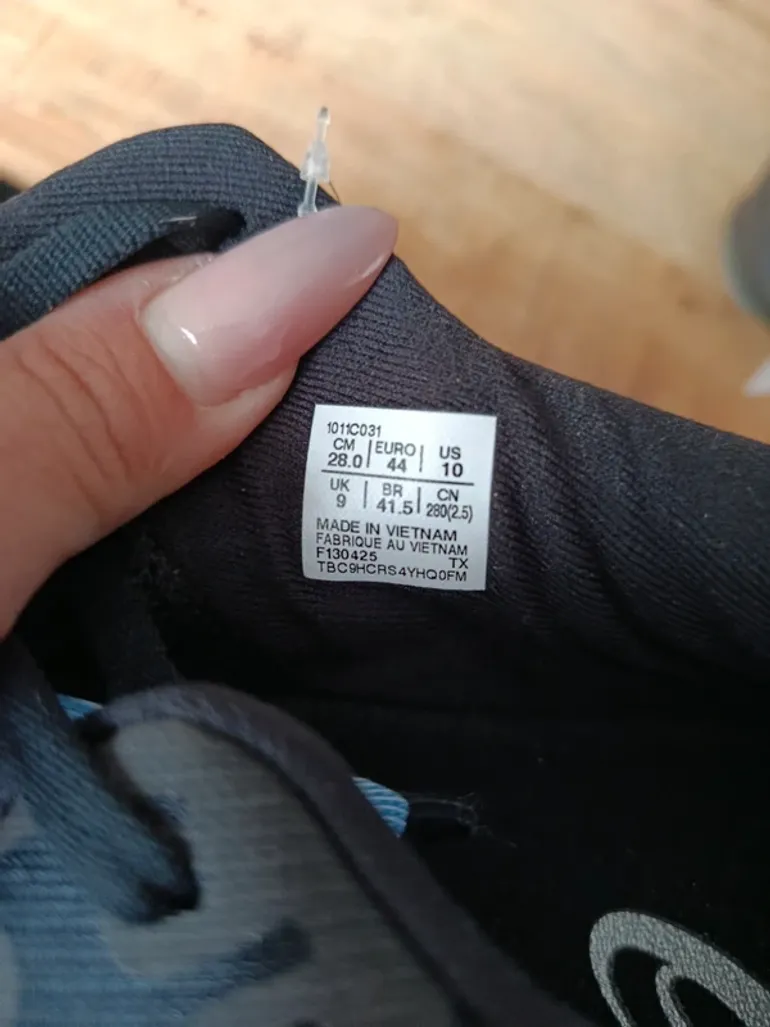 Used Asics Novablast 5 Luxe bike — image 8 of 8