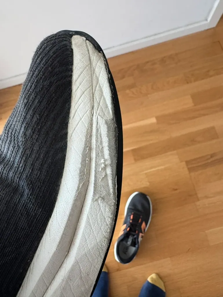 Used New Balance Fuelcell Propel V5 bike — image 5 of 5