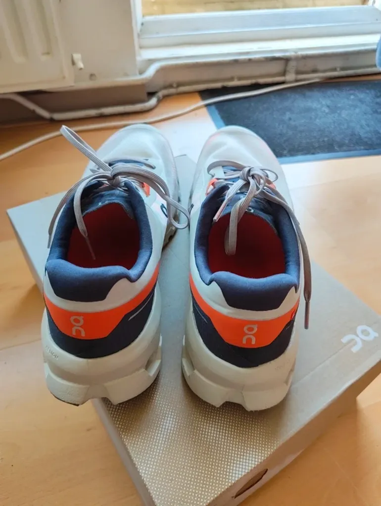 Used On Running Cloudvista 2 bike — image 4 of 8