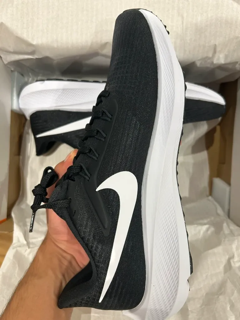Used Lightweight Nike Air Zoom Pegasus 39 bike — image 3 of 5