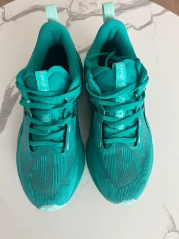 Used Asics Novablast 5 bike — image 5 of 7
