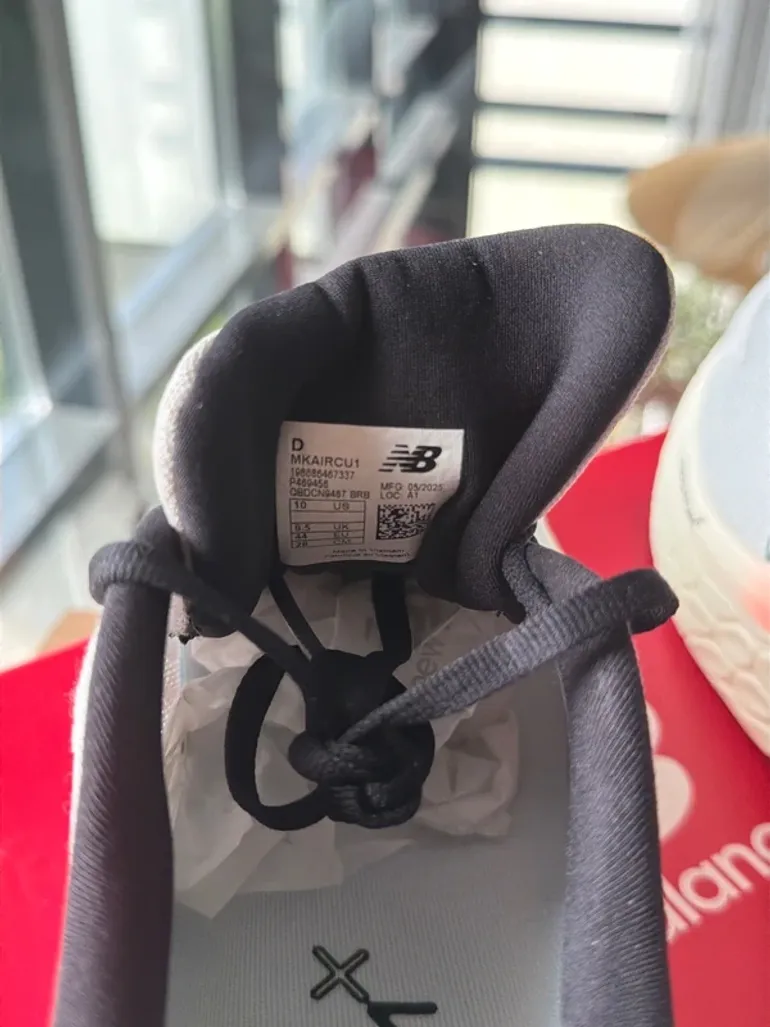 Used New Balance Fresh Foam Kaiha Road bike — image 5 of 6