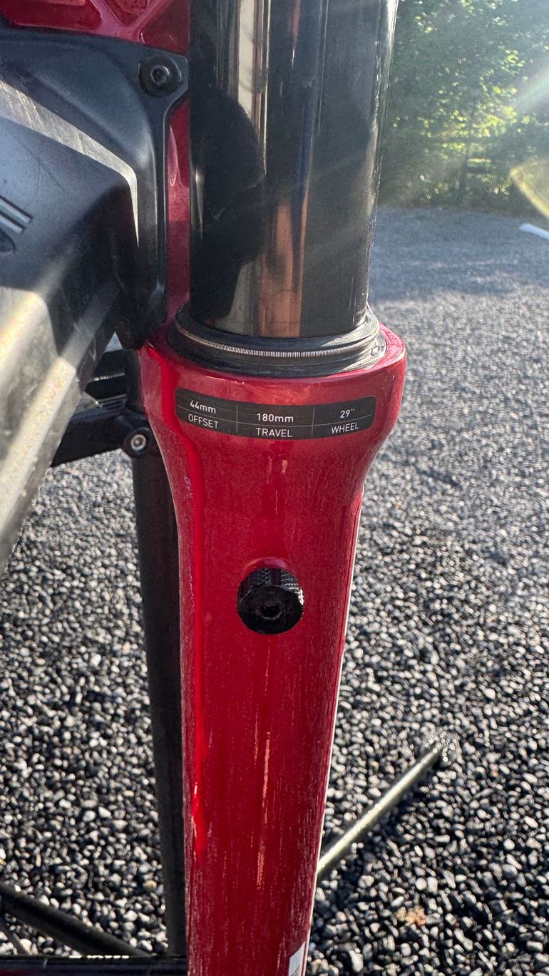 Used RockShox ZEB Ultimate 2025 bike — image 5 of 11