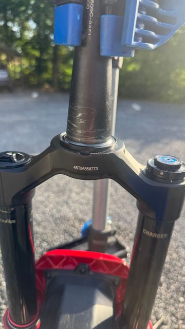 Brugt RockShox ZEB Ultimate 2025 bike — billede 4 af 11
