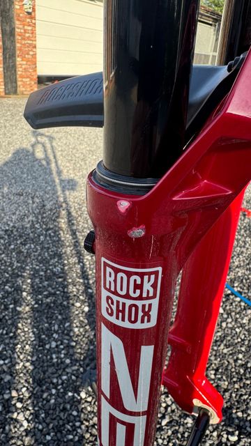 Brugt RockShox ZEB Ultimate 2025 bike — billede 8 af 11