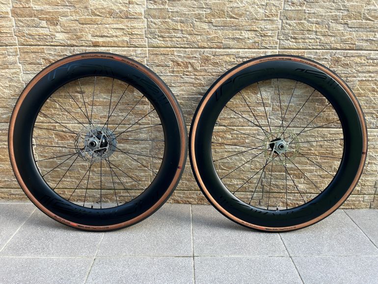 Used Specialized ROVAL CLX 64 Disc Brake Carbon Wheelset bike — image 2 of 8