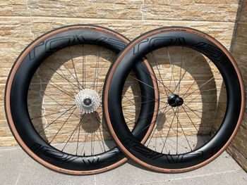 Used Specialized ROVAL CLX 64 Disc Brake Carbon Wheelset bike — image 5 of 8
