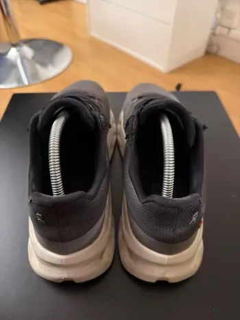 Used On Running Shoes Grey bike — image 4 of 5