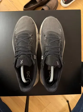 On Running Shoes Grey bike d'occasion
