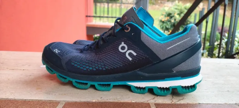 Used On Running shoes bike — image 3 of 5