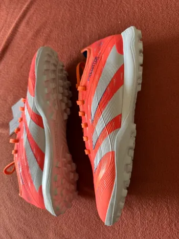 Used Adidas Predator Pro Turf bike — image 3 of 7