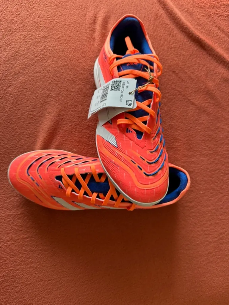 Used Adidas Predator Pro Turf bike — image 7 of 7