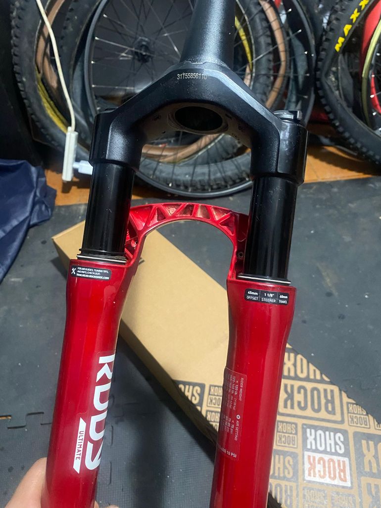 Used RockShox Rudy XL Fork 2026 bike — image 4 of 9