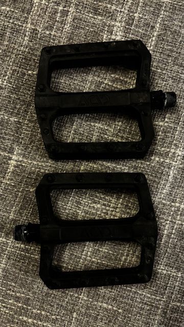 Tweedehands acid Flat Pedals 2026 bike — afbeelding 2 van 4