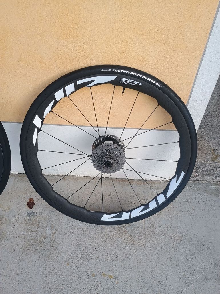 Used Zipp 353 NSW Tubeless Disc-brake Wheelset 2026 bike — image 3 of 7