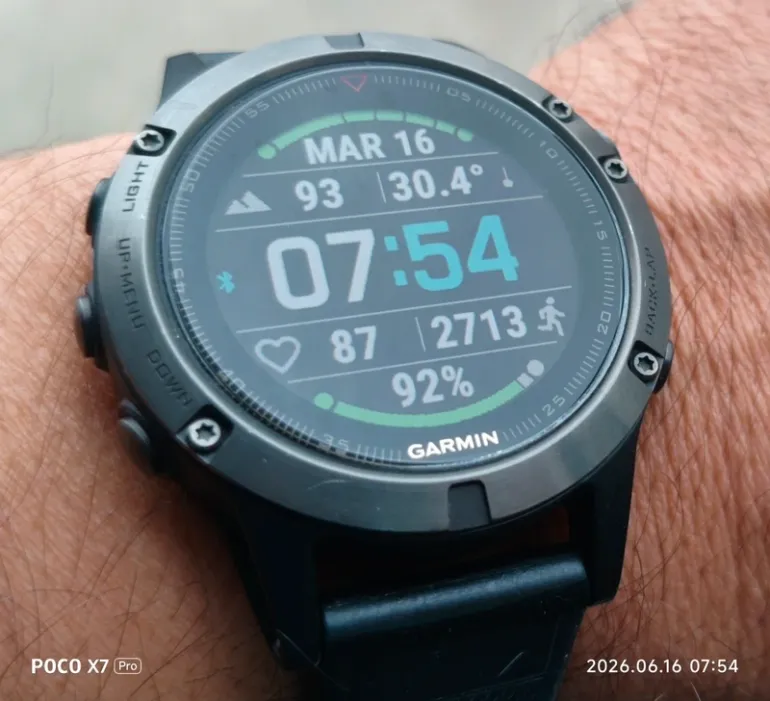 Garmin Fenix 5 bike d'occasion — image 1 sur 2