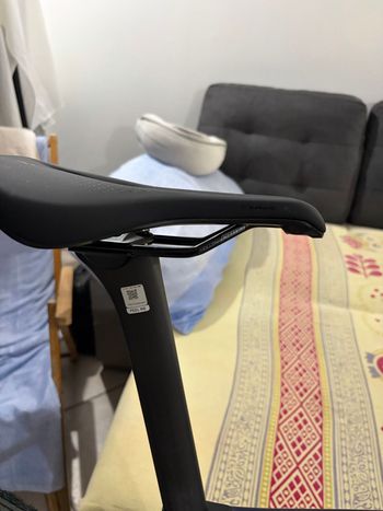 Käytetty Specialized Body Geometry Power Sport, steel rails 2026 bike — kuva 3 / 3
